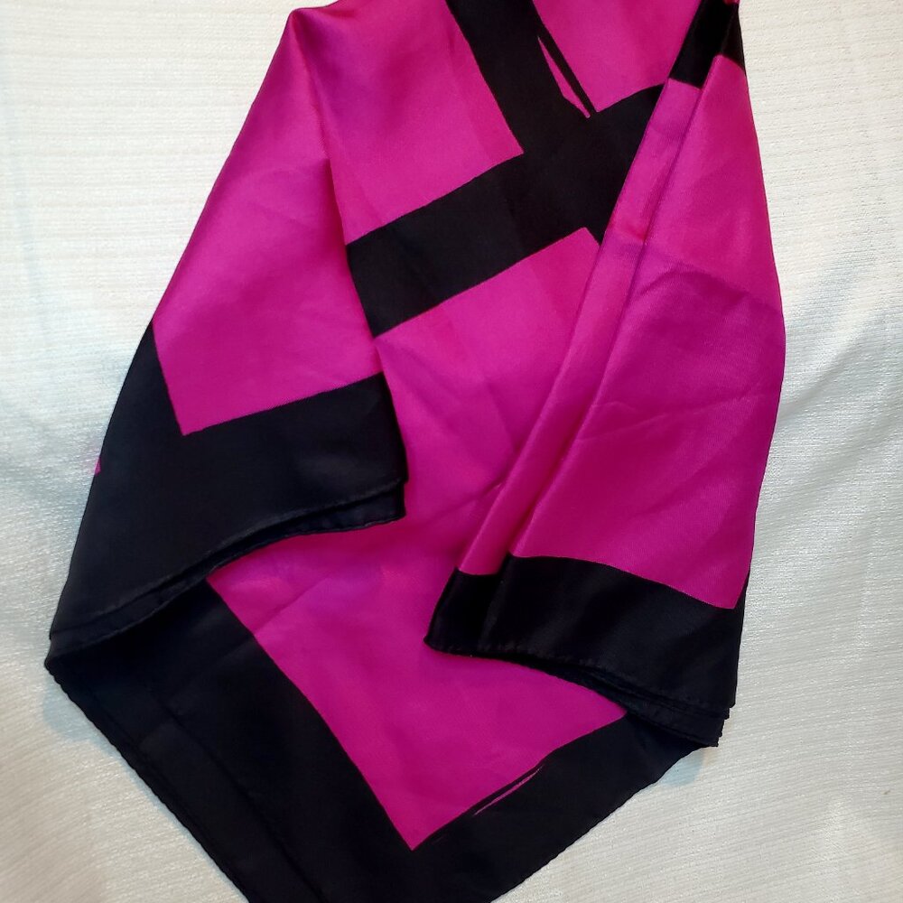 Handkerchief - Picture 4 of 4